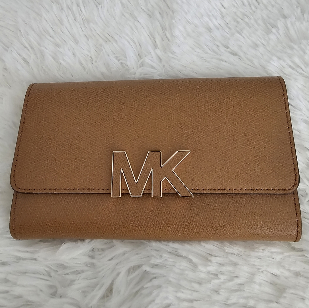 NWOT Michael Kors large mimi bifold brown wallet